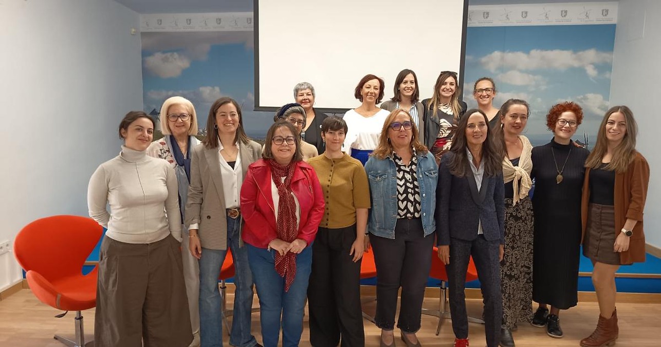 Campo de Criptana acoge el I Encuentro de Mujeres Creadoras para impulsar la cultura