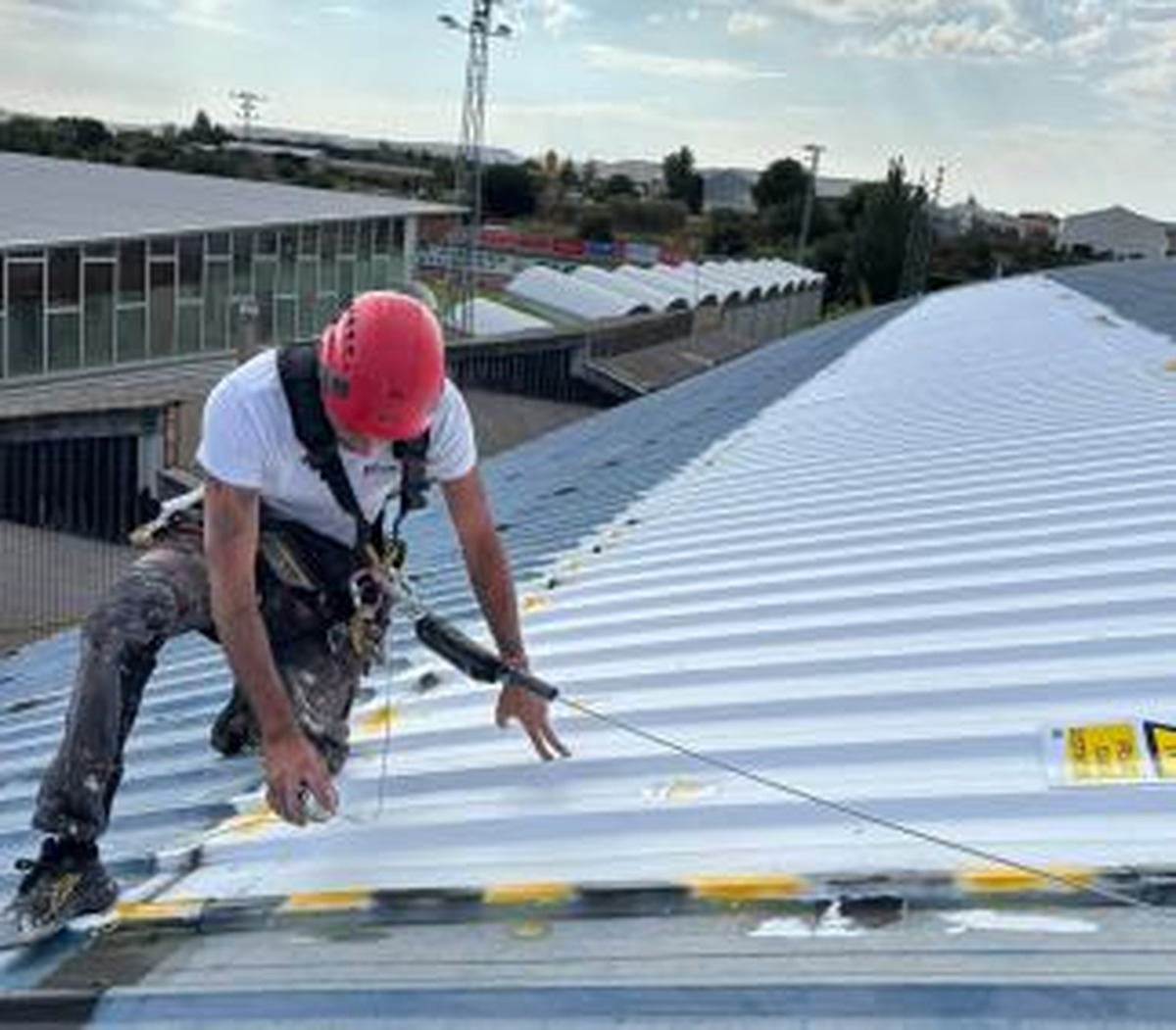 Tarazona mejora la cubierta del antiguo pabellón del polideportivo con una inversión de más de 56.000 euros