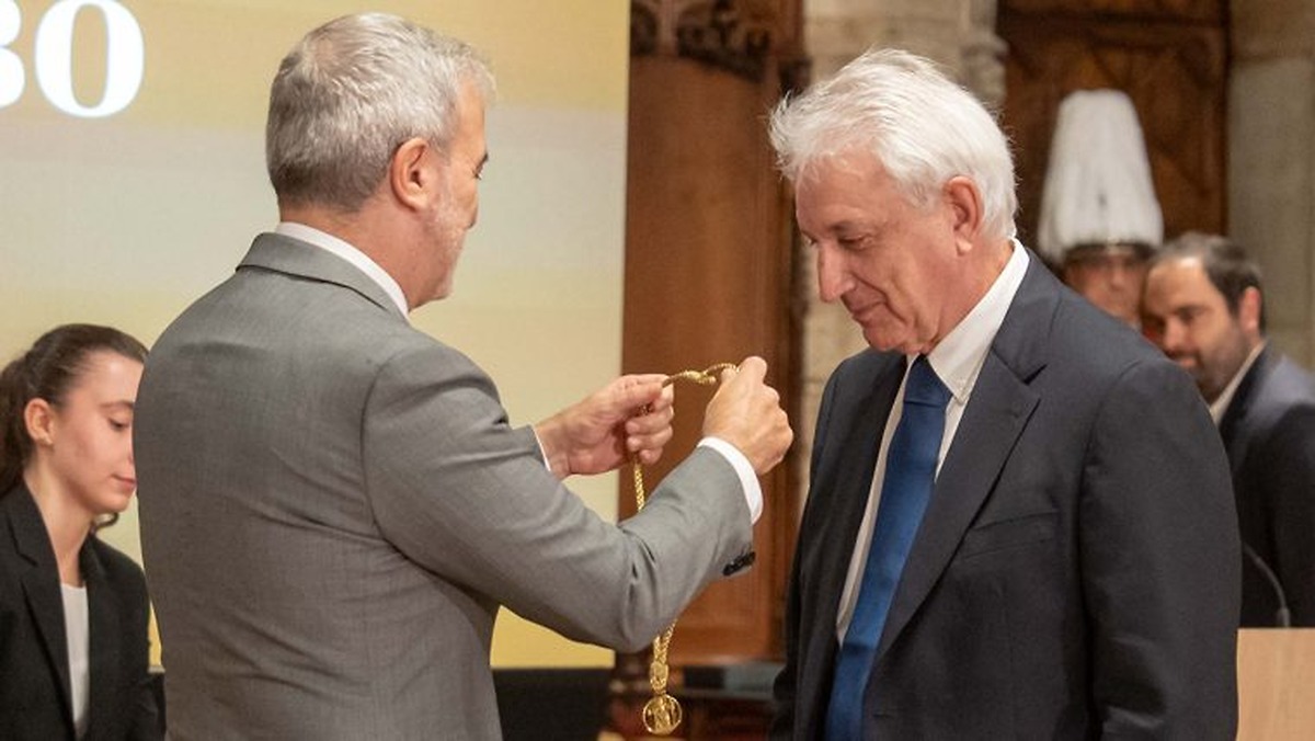 Rafel Niubò recibe la Medalla de Oro al Mérito Deportivo en Barcelona