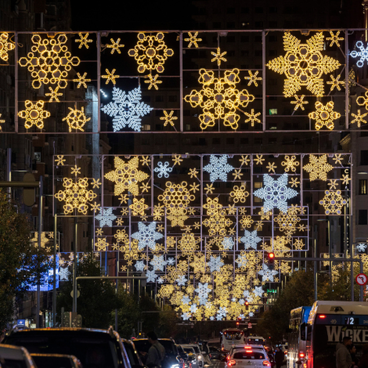 Madrid iluminará más de 250 emplazamientos con su alumbrado navideño 2026