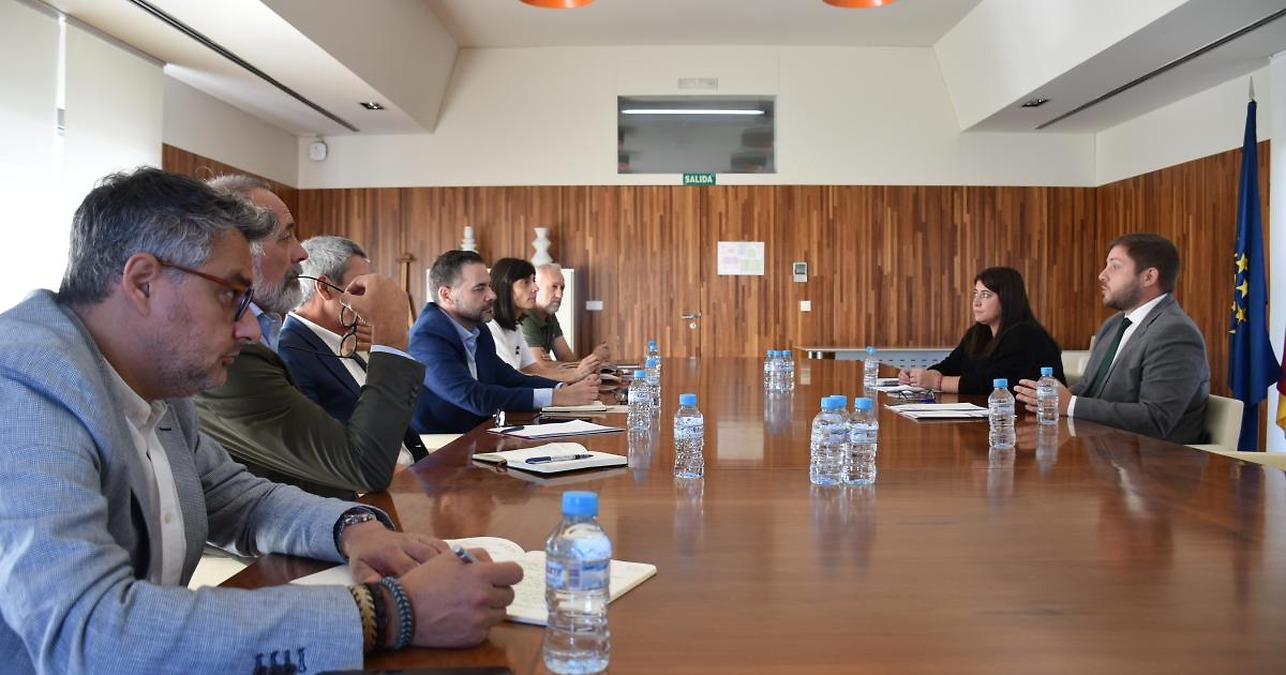 El Gobierno de Castilla-La Mancha presenta la reforma de la Ley de Urbanismo y Vivienda a FERECO
