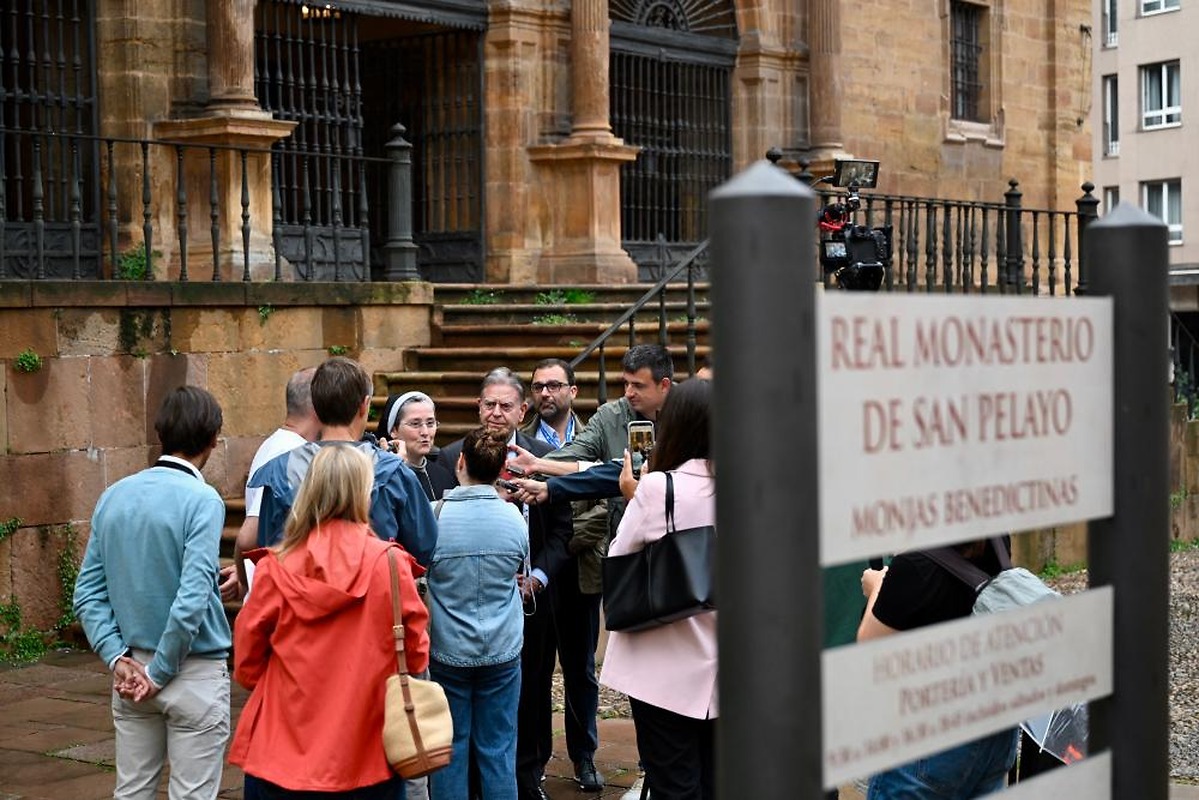 Oviedo celebra la 14ª edición de la Noche Blanca a pesar de la lluvia