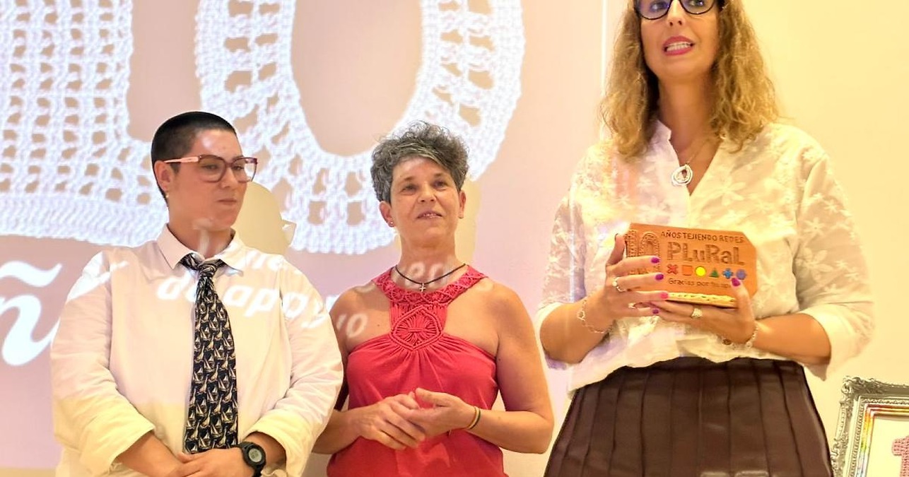 Alcázar de San Juan celebra el décimo aniversario de PLuRaL LGTBIQA+ con un reconocimiento a su labor en el medio rural