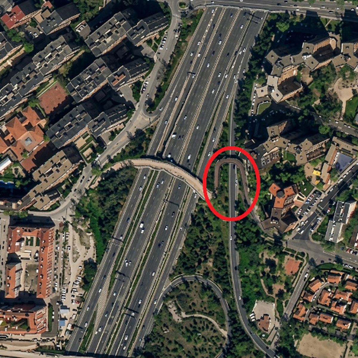 Madrid inicia el acondicionamiento de la pasarela peatonal del Puente de La Lira para mejorar su accesibilidad