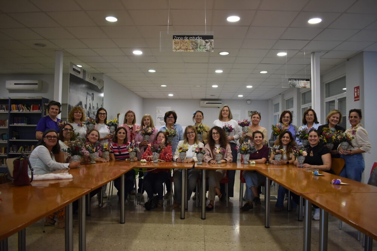 Quintanar de la Orden conmemora el Día Internacional de las Mujeres Rurales con el taller ‘Mujeres que florecen’