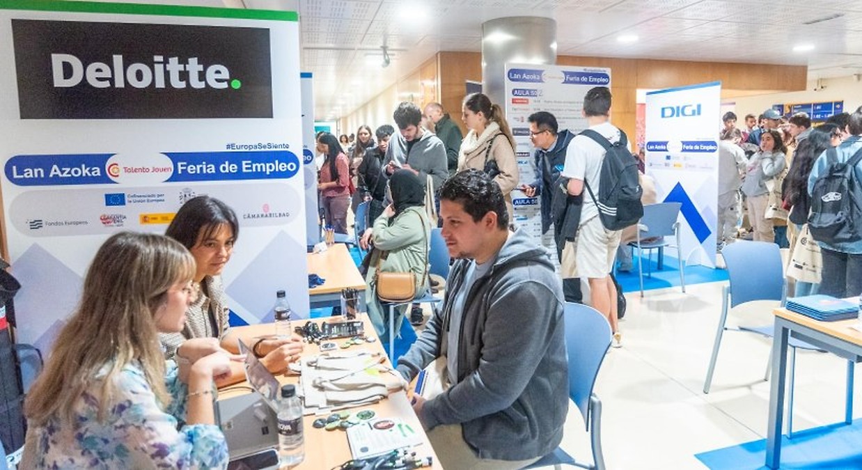 La Cámara de Comercio de Bilbao acoge la Feria de Empleo para jóvenes talentos de Bizkaia
