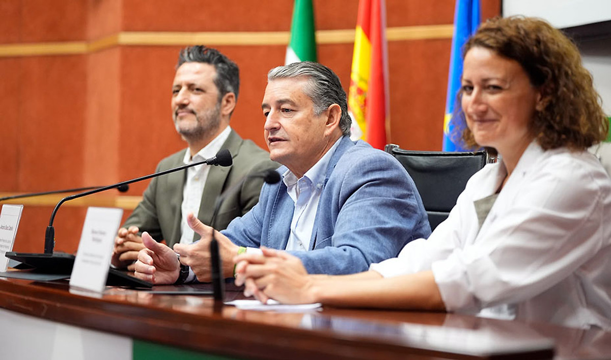 Andalucía inmuniza a casi 17.000 bebés en los primeros 10 días de la campaña contra la bronquiolitis