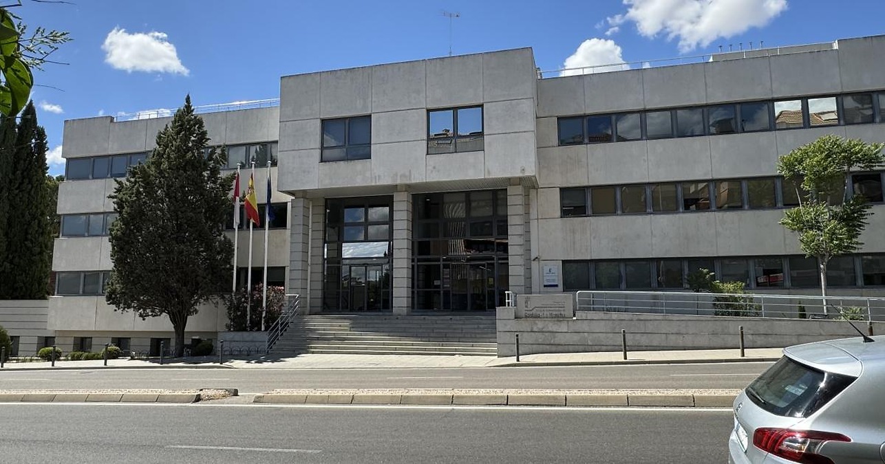 Castilla-La Mancha aprueba 881 plazas en la Oferta de Empleo Público de 2026 con el apoyo de los sindicatos