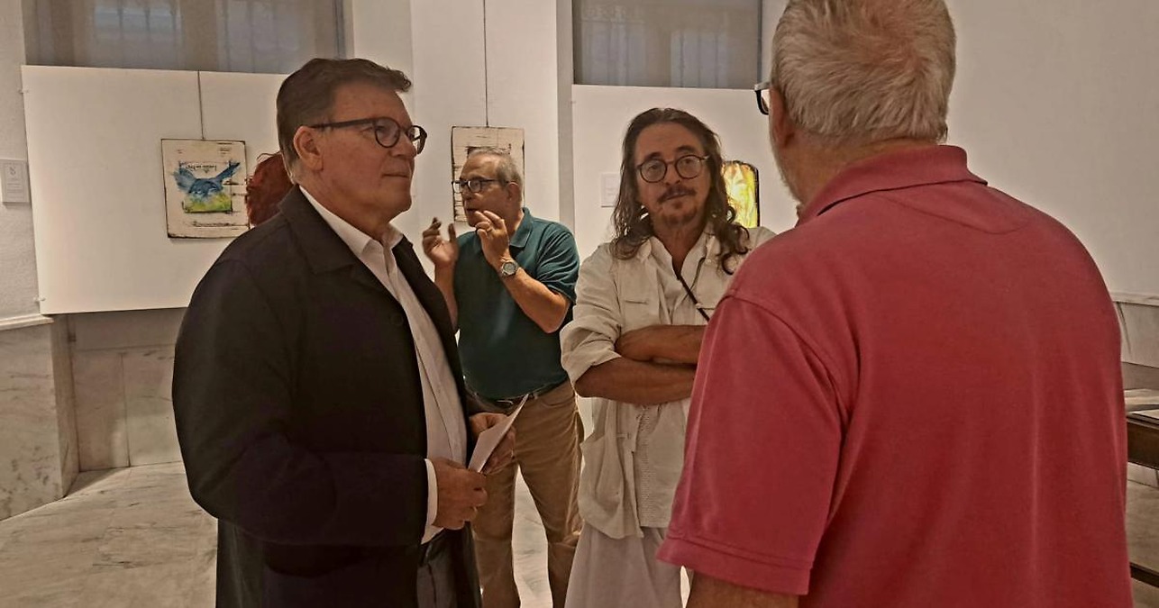 Albacete acoge la exposición ‘El ser’, que explora la simbología de lo cotidiano