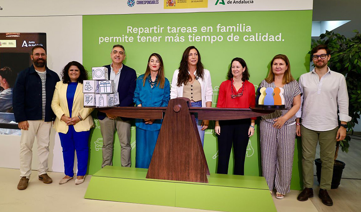 La Junta de Andalucía lanza la campaña 'Para estar contigo' para promover la conciliación familiar